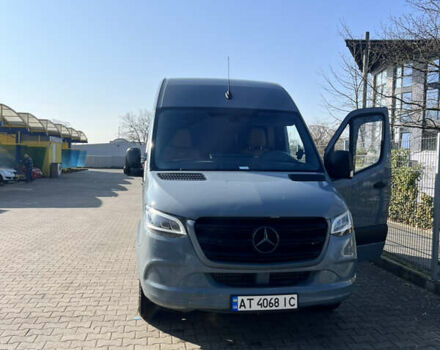 Сірий Мерседес Sprinter, об'ємом двигуна 1.95 л та пробігом 280 тис. км за 43713 $, фото 2 на Automoto.ua