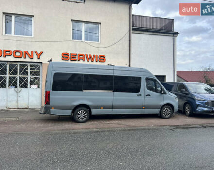 Сірий Мерседес Sprinter, об'ємом двигуна 1.95 л та пробігом 280 тис. км за 43713 $, фото 1 на Automoto.ua
