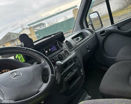 Серый Мерседес Sprinter, объемом двигателя 2.15 л и пробегом 650 тыс. км за 9000 $, фото 4 на Automoto.ua