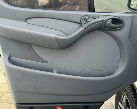 Серый Мерседес Sprinter, объемом двигателя 2.15 л и пробегом 60 тыс. км за 10900 $, фото 10 на Automoto.ua