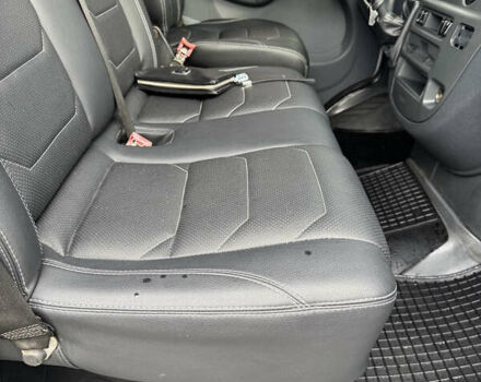 Серый Мерседес Sprinter, объемом двигателя 2.15 л и пробегом 60 тыс. км за 10900 $, фото 6 на Automoto.ua