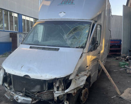 Серый Мерседес Sprinter, объемом двигателя 2.15 л и пробегом 420 тыс. км за 3200 $, фото 2 на Automoto.ua