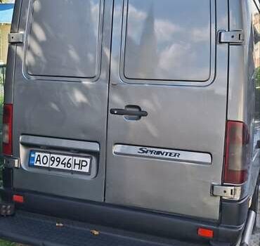 Сірий Мерседес Sprinter, об'ємом двигуна 2.2 л та пробігом 600 тис. км за 8500 $, фото 4 на Automoto.ua