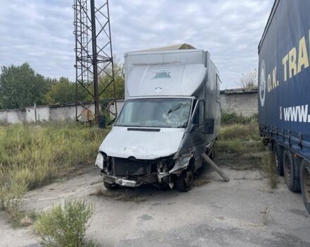 Серый Мерседес Sprinter, объемом двигателя 2.2 л и пробегом 420 тыс. км за 3300 $, фото 4 на Automoto.ua