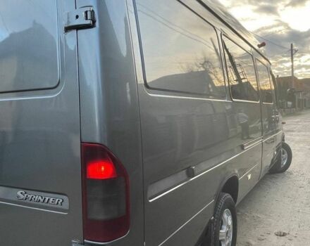 Серый Мерседес Sprinter, объемом двигателя 2.7 л и пробегом 550 тыс. км за 11200 $, фото 2 на Automoto.ua