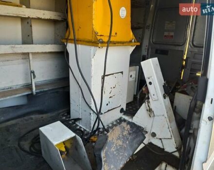 Сірий Мерседес Sprinter, об'ємом двигуна 2.2 л та пробігом 340 тис. км за 13500 $, фото 5 на Automoto.ua
