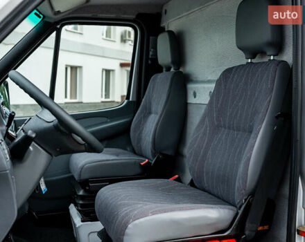 Серый Мерседес Sprinter, объемом двигателя 2.7 л и пробегом 320 тыс. км за 16950 $, фото 27 на Automoto.ua
