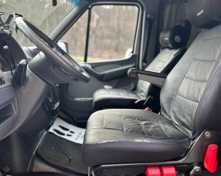 Серый Мерседес Sprinter, объемом двигателя 2.2 л и пробегом 400 тыс. км за 10999 $, фото 8 на Automoto.ua