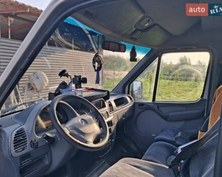 Серый Мерседес Sprinter, объемом двигателя 0 л и пробегом 658 тыс. км за 6200 $, фото 3 на Automoto.ua