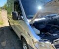 Серый Мерседес Sprinter, объемом двигателя 2.7 л и пробегом 400 тыс. км за 10500 $, фото 2 на Automoto.ua