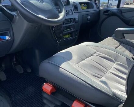 Серый Мерседес Sprinter, объемом двигателя 2.7 л и пробегом 90 тыс. км за 14500 $, фото 4 на Automoto.ua