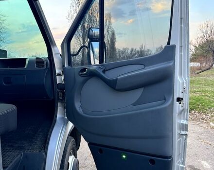 Сірий Мерседес Sprinter, об'ємом двигуна 2.7 л та пробігом 460 тис. км за 18500 $, фото 4 на Automoto.ua