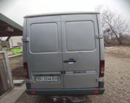 Серый Мерседес Sprinter, объемом двигателя 2.1 л и пробегом 400 тыс. км за 7400 $, фото 3 на Automoto.ua