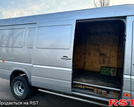 Сірий Мерседес Sprinter, об'ємом двигуна 2.7 л та пробігом 460 тис. км за 18500 $, фото 11 на Automoto.ua