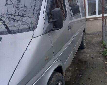 Серый Мерседес Sprinter, объемом двигателя 2.1 л и пробегом 340 тыс. км за 8600 $, фото 4 на Automoto.ua