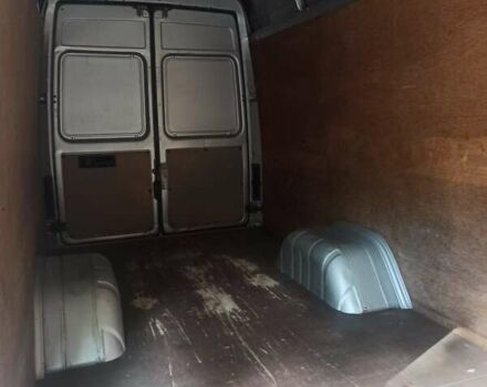 Серый Мерседес Sprinter, объемом двигателя 2.7 л и пробегом 229 тыс. км за 22900 $, фото 22 на Automoto.ua
