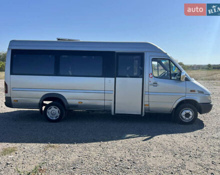 Серый Мерседес Sprinter, объемом двигателя 2.69 л и пробегом 200 тыс. км за 13500 $, фото 5 на Automoto.ua