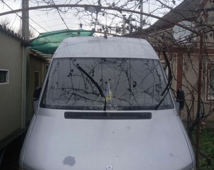 Серый Мерседес Sprinter, объемом двигателя 2.1 л и пробегом 340 тыс. км за 8600 $, фото 5 на Automoto.ua