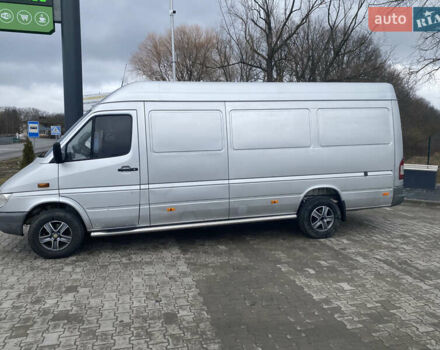 Серый Мерседес Sprinter, объемом двигателя 2.15 л и пробегом 716 тыс. км за 9000 $, фото 1 на Automoto.ua