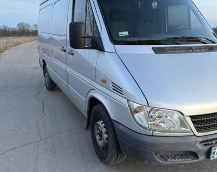 Серый Мерседес Sprinter, объемом двигателя 0 л и пробегом 498 тыс. км за 9000 $, фото 5 на Automoto.ua
