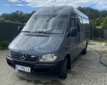 Серый Мерседес Sprinter, объемом двигателя 2.1 л и пробегом 280 тыс. км за 11500 $, фото 1 на Automoto.ua