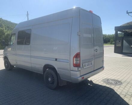 Серый Мерседес Sprinter, объемом двигателя 2.1 л и пробегом 350 тыс. км за 9000 $, фото 5 на Automoto.ua