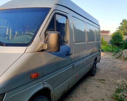 Серый Мерседес Sprinter, объемом двигателя 2.1 л и пробегом 640 тыс. км за 8700 $, фото 10 на Automoto.ua