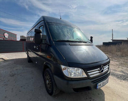 Серый Мерседес Sprinter, объемом двигателя 2.7 л и пробегом 750 тыс. км за 7650 $, фото 10 на Automoto.ua