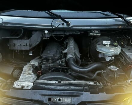 Серый Мерседес Sprinter, объемом двигателя 2.7 л и пробегом 650 тыс. км за 10000 $, фото 7 на Automoto.ua