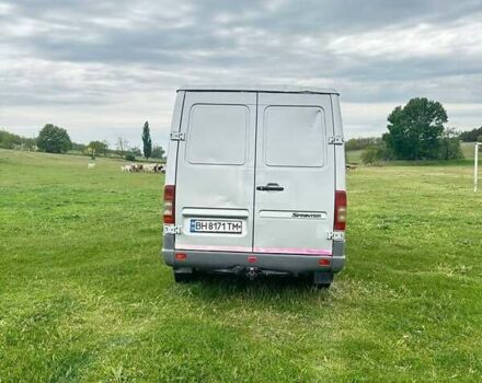 Серый Мерседес Sprinter, объемом двигателя 2.7 л и пробегом 678 тыс. км за 9200 $, фото 7 на Automoto.ua