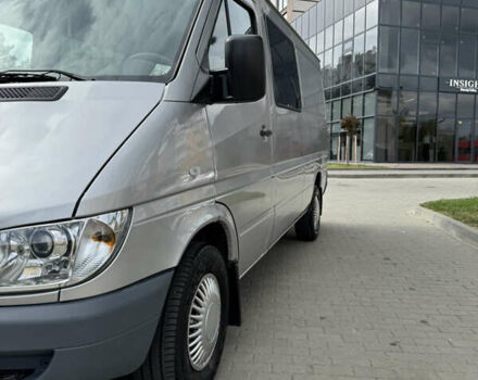 Серый Мерседес Sprinter, объемом двигателя 2.7 л и пробегом 560 тыс. км за 11000 $, фото 9 на Automoto.ua