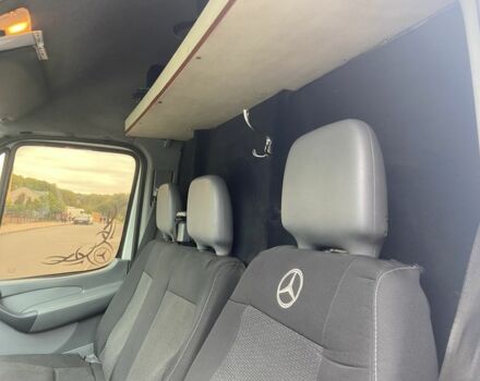 Серый Мерседес Sprinter, объемом двигателя 2.1 л и пробегом 800 тыс. км за 8400 $, фото 4 на Automoto.ua