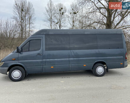Серый Мерседес Sprinter, объемом двигателя 2.15 л и пробегом 320 тыс. км за 9800 $, фото 3 на Automoto.ua