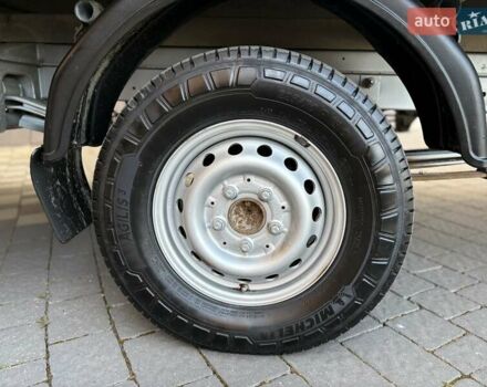 Сірий Мерседес Sprinter, об'ємом двигуна 2.7 л та пробігом 364 тис. км за 13500 $, фото 24 на Automoto.ua