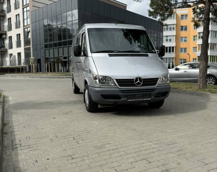 Серый Мерседес Sprinter, объемом двигателя 2.7 л и пробегом 560 тыс. км за 11000 $, фото 4 на Automoto.ua
