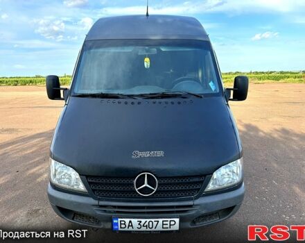 Серый Мерседес Sprinter, объемом двигателя 2.1 л и пробегом 380 тыс. км за 9200 $, фото 1 на Automoto.ua