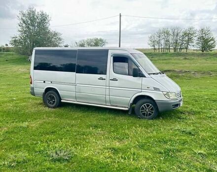 Серый Мерседес Sprinter, объемом двигателя 2.7 л и пробегом 678 тыс. км за 9200 $, фото 3 на Automoto.ua