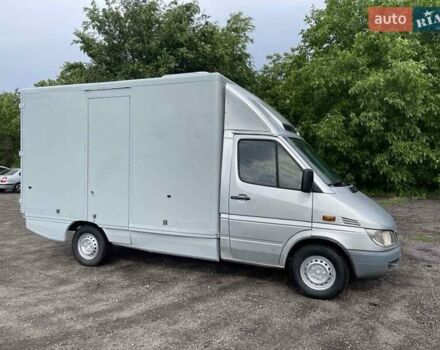Серый Мерседес Sprinter, объемом двигателя 2.2 л и пробегом 582 тыс. км за 9500 $, фото 5 на Automoto.ua