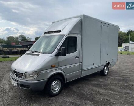 Серый Мерседес Sprinter, объемом двигателя 2.2 л и пробегом 582 тыс. км за 9500 $, фото 2 на Automoto.ua