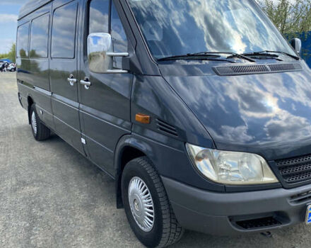 Сірий Мерседес Sprinter, об'ємом двигуна 2.1 л та пробігом 605 тис. км за 8800 $, фото 1 на Automoto.ua