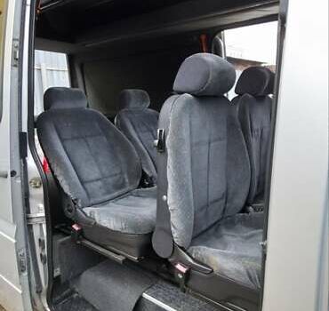 Сірий Мерседес Sprinter, об'ємом двигуна 2.7 л та пробігом 412 тис. км за 13000 $, фото 30 на Automoto.ua