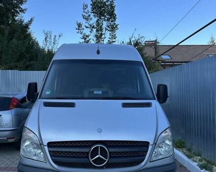 Серый Мерседес Sprinter, объемом двигателя 2.15 л и пробегом 300 тыс. км за 11500 $, фото 1 на Automoto.ua