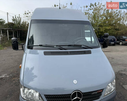 Серый Мерседес Sprinter, объемом двигателя 2.7 л и пробегом 398 тыс. км за 18500 $, фото 6 на Automoto.ua