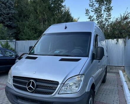 Серый Мерседес Sprinter, объемом двигателя 2.15 л и пробегом 300 тыс. км за 11500 $, фото 2 на Automoto.ua