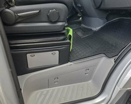 Серый Мерседес Sprinter, объемом двигателя 3 л и пробегом 570 тыс. км за 17000 $, фото 6 на Automoto.ua