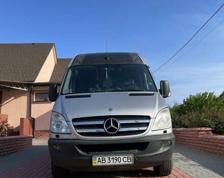 Серый Мерседес Sprinter, объемом двигателя 2.99 л и пробегом 350 тыс. км за 14900 $, фото 1 на Automoto.ua