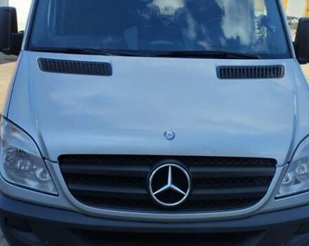 Серый Мерседес Sprinter, объемом двигателя 2.1 л и пробегом 290 тыс. км за 13500 $, фото 1 на Automoto.ua