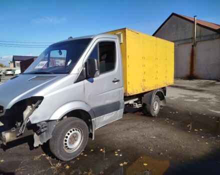 Серый Мерседес Sprinter, объемом двигателя 2.2 л и пробегом 400 тыс. км за 3500 $, фото 4 на Automoto.ua