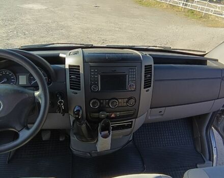 Сірий Мерседес Sprinter, об'ємом двигуна 3 л та пробігом 480 тис. км за 13999 $, фото 7 на Automoto.ua