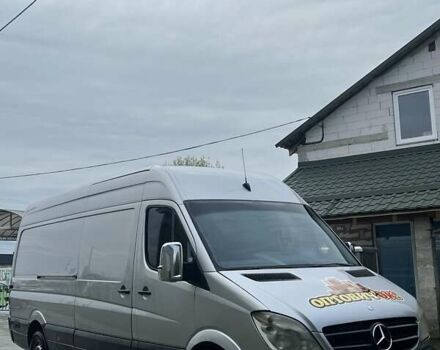 Серый Мерседес Sprinter, объемом двигателя 2.15 л и пробегом 420 тыс. км за 9400 $, фото 2 на Automoto.ua